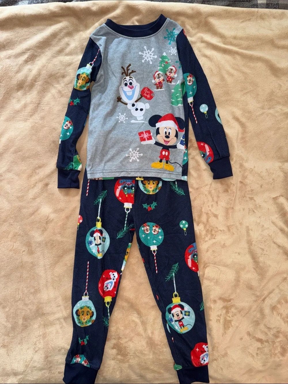 Disney Holiday Pajama Set - 6